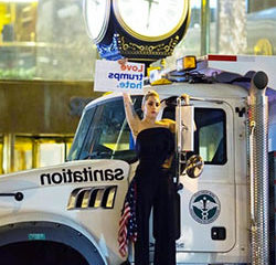 Lady Gaga se rebelle contre Donald Trump 17