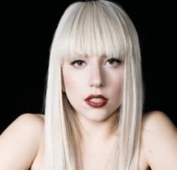 Le concert de Lady Gaga à Bercy en direct live sur Yahoo 8