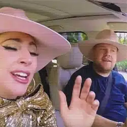 Lady Gaga se déchaîne au côté de James Corden 16