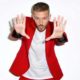 M. POKORA Voir la nuit s'emballer 15