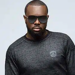 VIDEO : Maître Gims donne un concert dans le métro 16