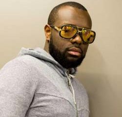 Maître Gims présente sa femme sur internet 26