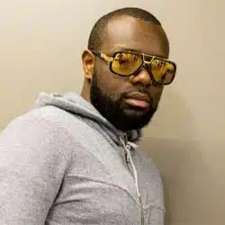 Maître Gims présente sa femme sur internet 4