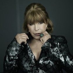 Marianne Faithfull sortira son nouvel opus en septembre 7