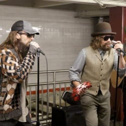 Les Maroon 5 chantent incognito dans le métro new-yorkais 4