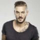 M Pokora organise la demande en mariage de 2 fans 15