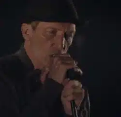 MIOSSEC dévoile le clip « A L’attaque ! » 32