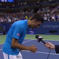 VIDEO : Novak Djokovic chante un titre de Phil Collins 4