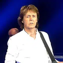 McCartney au secours des lévriers pour son chien décédé 4