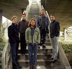 Pearl Jam sortira un nouvel album en 2011 24