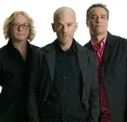 R.E.M c'est fini ! 11