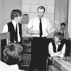 Qui était George Martin, le <i>cinquième</i> Beatles ? 5