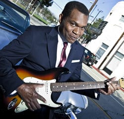 Le Robert Cray Band fêtera ses 40 ans de carrière à Paris 8