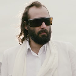 Sébastien Tellier de retour avec <i>L’Aventura</i> 7