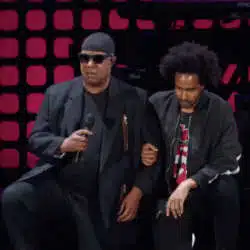 Stevie Wonder solidaire des sportifs de la NFL 4