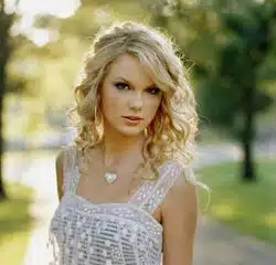 Taylor Swift en concert à Bercy le 17 mars 2011 11