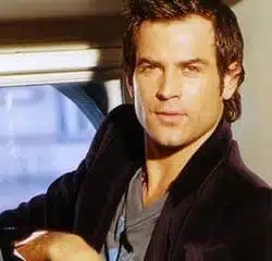 Filip Nikolic Tombé de Haut 8