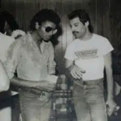 Freddie Mercury et Michael Jackson dévoilent State Of Shock 16
