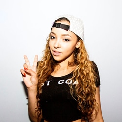 Tinashe sort son premier album : <i>Aquarius</i> 22