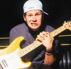 Tom DeLonge a quitté Blink 182 à cause des ovni 5