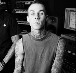 Travis Barker annonce la sortie de son 1er album solo 26