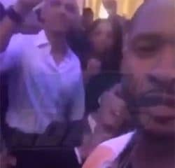 VIDEO : Barack Obama se lâche avec Usher 7