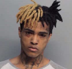 Le rappeur Xxxtentacion agressé en plein concert 5