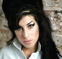 Amy Winehouse hospitalisée pour overdose 32