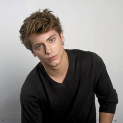 Bastian Baker 4