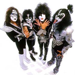 Kiss 7