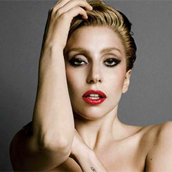 VIDEO : Lady Gaga choque ses fans ! 10