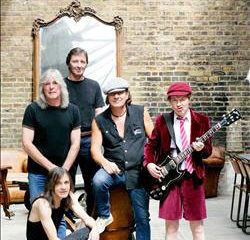 AC/DC en France pour 2010 11