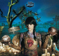 Bat for Lashes <i>Two suns</i> 10