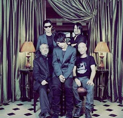 Indochine met en garde ses fans 32