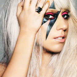 Lady Gaga disque d'or en France 4