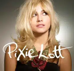 Pixie Lott <i>Turn it up</i> 8