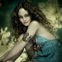 Vanessa Paradis Il y a 4