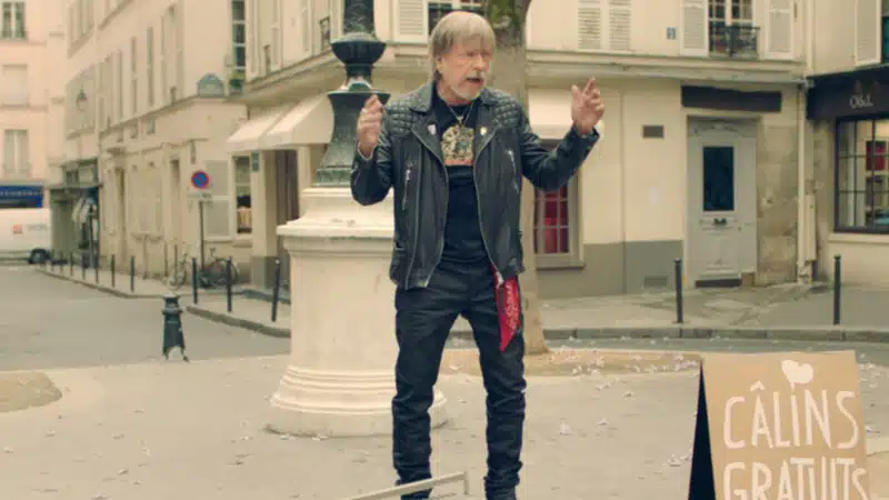 Renaud hospitalisé dans l'anonymat