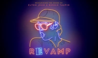 Elton John de retour avec l'album "Revamp"