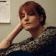 Florence + The MAchine dévoile le clip de "Sky Full Of Song"