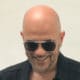 Pascal Obispo annonce la sortie de son nouvel album avec le single "Chante la rue chante"