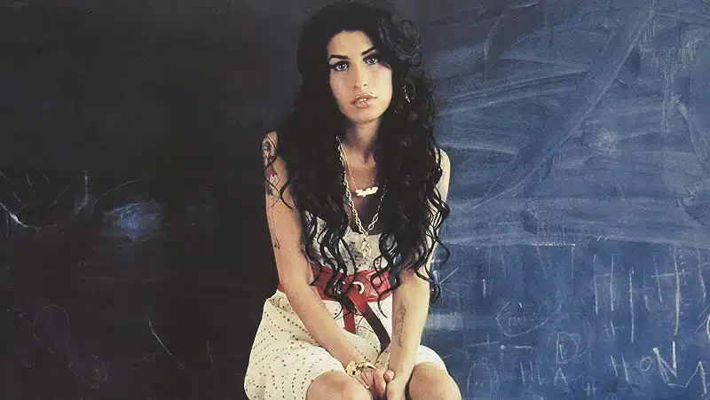 Après la tournée de son hologramme, voici maintenant qu'un biopic sur Amy Winehouse est en préparation pour 2019