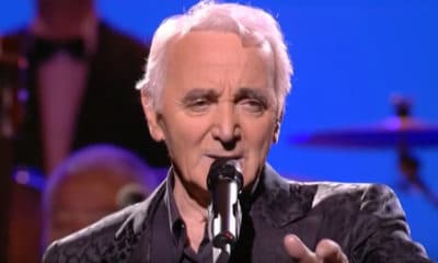Charles Aznavour, décédé ce lundi à l'âge de 94 ans, aura droit à des obsèques nationales aux Invalides