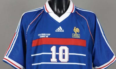 De nouveaux éléments ont fait naître un doute sur l'authenticité du maillot porté par Zidane lors de la finale 98