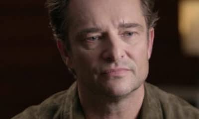 David Hallyday évoque avec émotion sa mise à l'écart durant les derniers jours de son père. Il raconte ne pas avoir pu lui dire au revoir