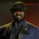 Gregory Porter est de retour avec son tout premier album live, enregistré au Royal Albert Hall de Londres