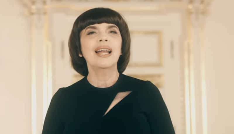 Dans une interview accordée au Parisien, Mireille Mathieu se lâche sur Laurent Ruquier et Yann Barthès