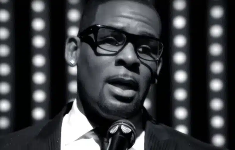 Le chanteur R. Kelly une nouvelle fois accusé de pédophilie