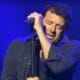 Ecoutez Patrick Bruel qui massacre « Shallow » de Lady Gaga