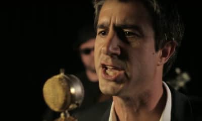 François Ruffin reprend « La Marseillaise » avec un groupe Punk